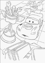 coloriage cars flash mac queen regarde la piston cup